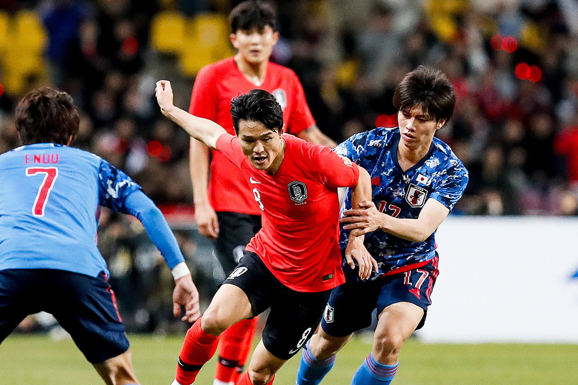 韓国戦 1 0以上の完敗を象徴する ボランチのシュート0 Footballista フットボリスタ