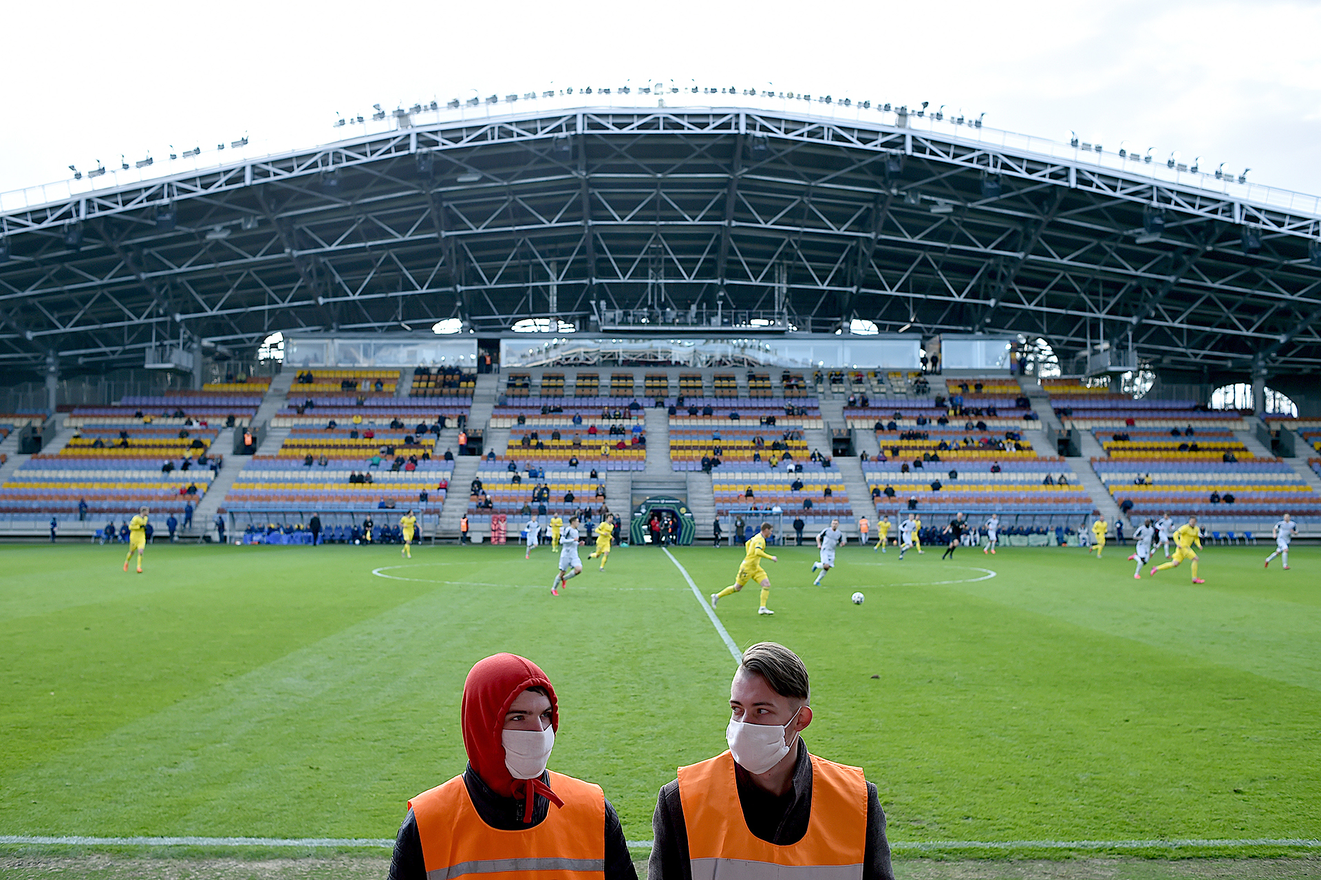 ウォッカとサウナでコロナは予防できる 世界から注目を浴びたベラルーシリーグの 真実 Footballista フットボリスタ