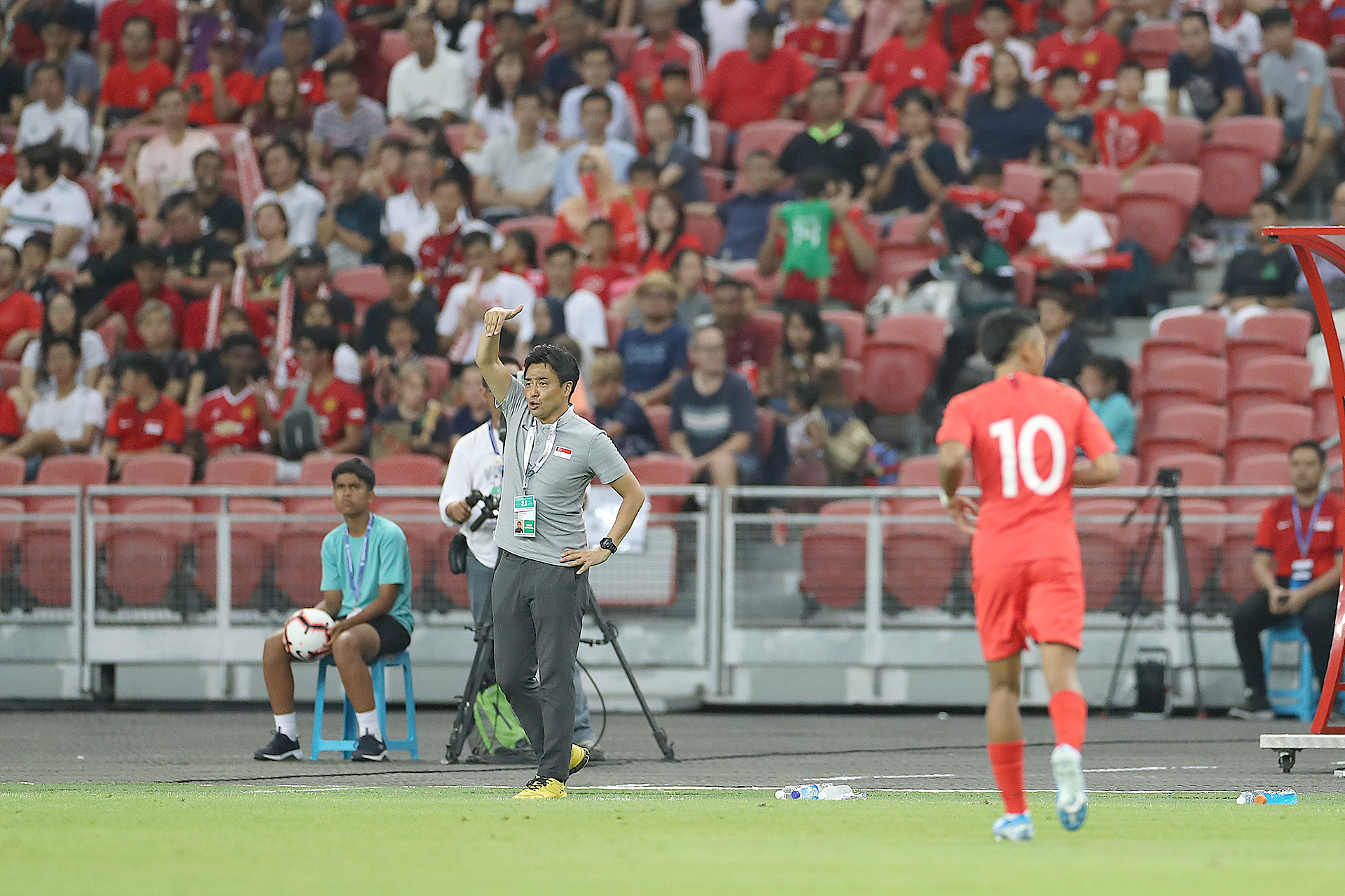 対談 吉田達磨 山口遼 現場での フォーメーション との向き合い方 Footballista フットボリスタ