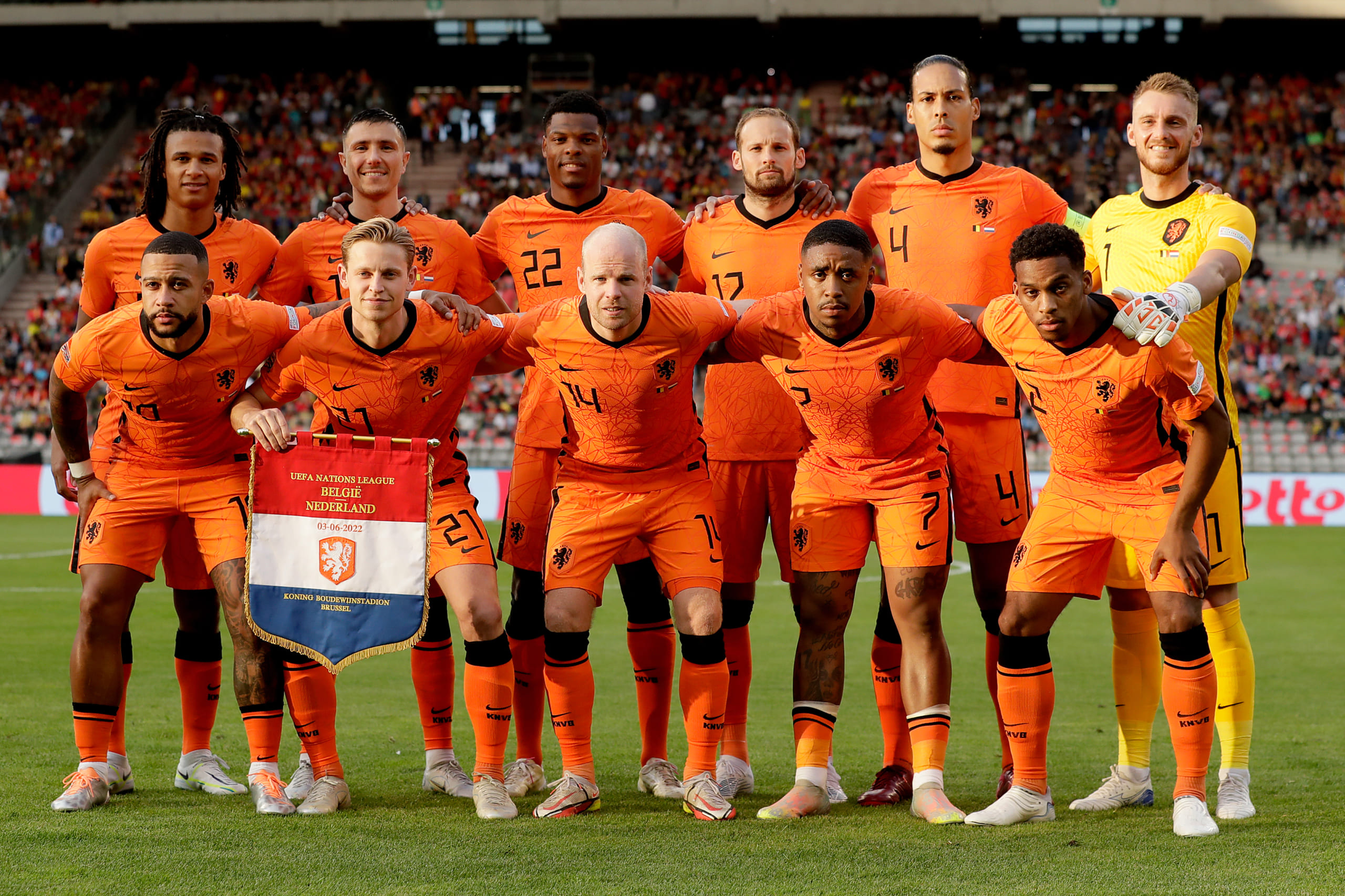 3バックでベルギー撃破 ファン ハールのオランダ代表 W杯への戦略的な強化プランとは Footballista フットボリスタ