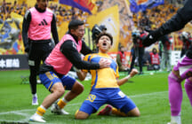 背番号7、“黄金をまとう中島元彦”がこれほどまでに仙台で愛される理由